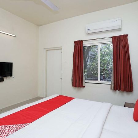 Oyo 4104 Surya Villa Пюн Екстериор снимка