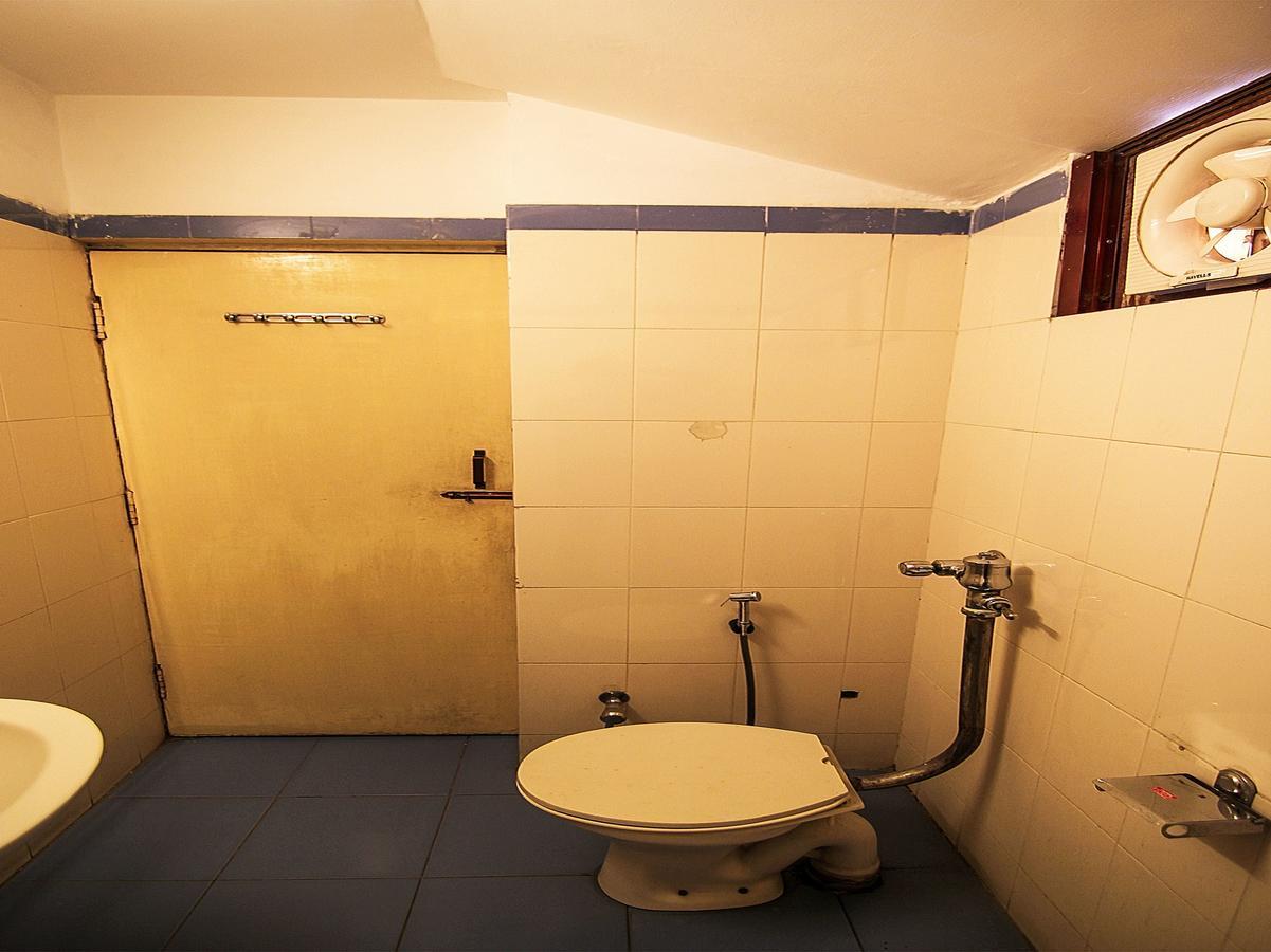 Oyo 4104 Surya Villa Пюн Екстериор снимка