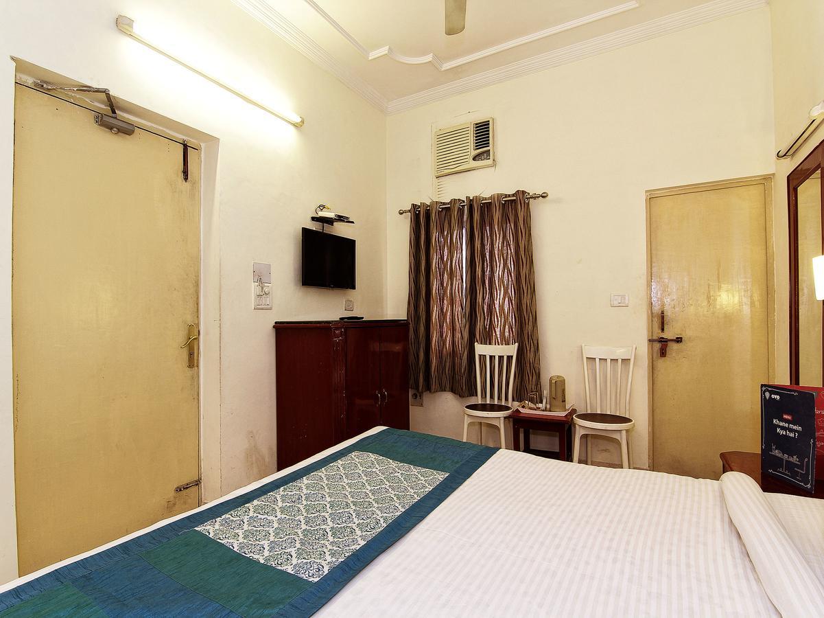 Oyo 4104 Surya Villa Пюн Екстериор снимка